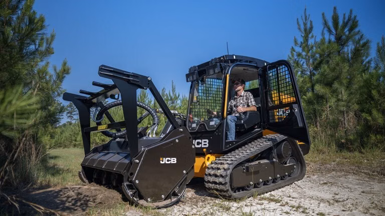 2026 JCB 400T - Image 3